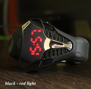 Silicone Triangle Sports LED Numérique Montres garçon Montre